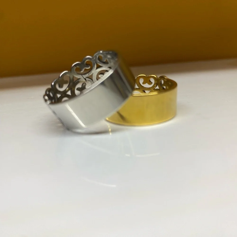 Ring - Picture 2 of 3